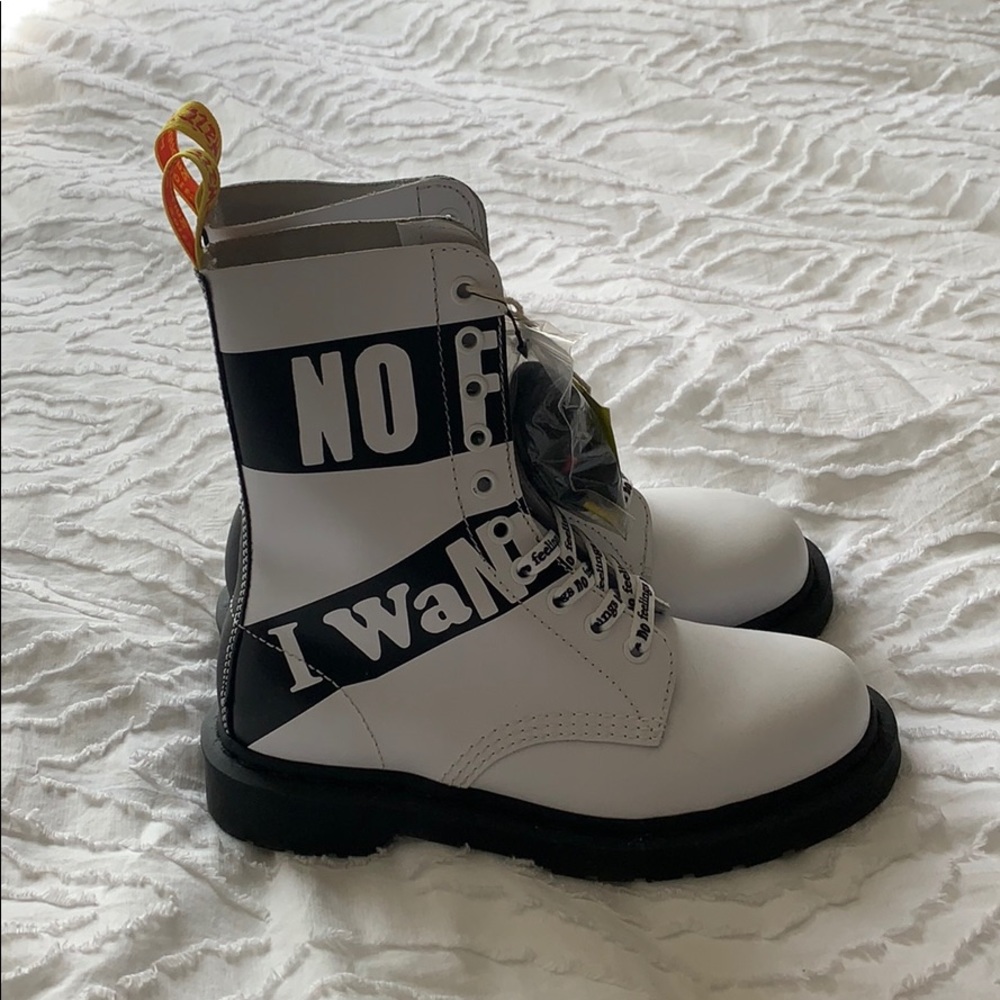 Dr. Martens 1490 SEX PISTOLS